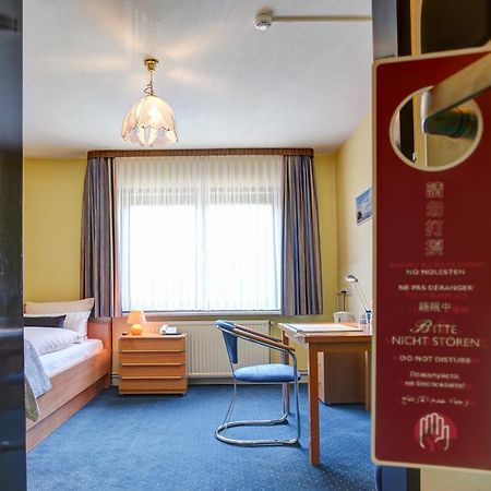 Hotel Elbinsel Free Parking Hamburg Ngoại thất bức ảnh