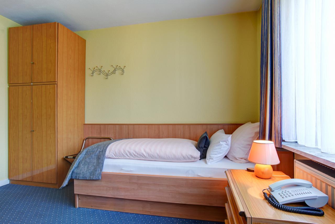 Hotel Elbinsel Free Parking Hamburg Ngoại thất bức ảnh