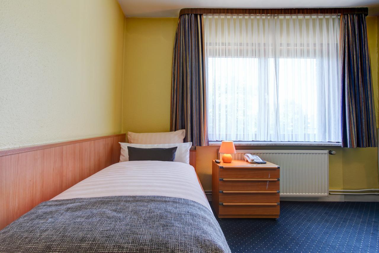 Hotel Elbinsel Free Parking Hamburg Ngoại thất bức ảnh