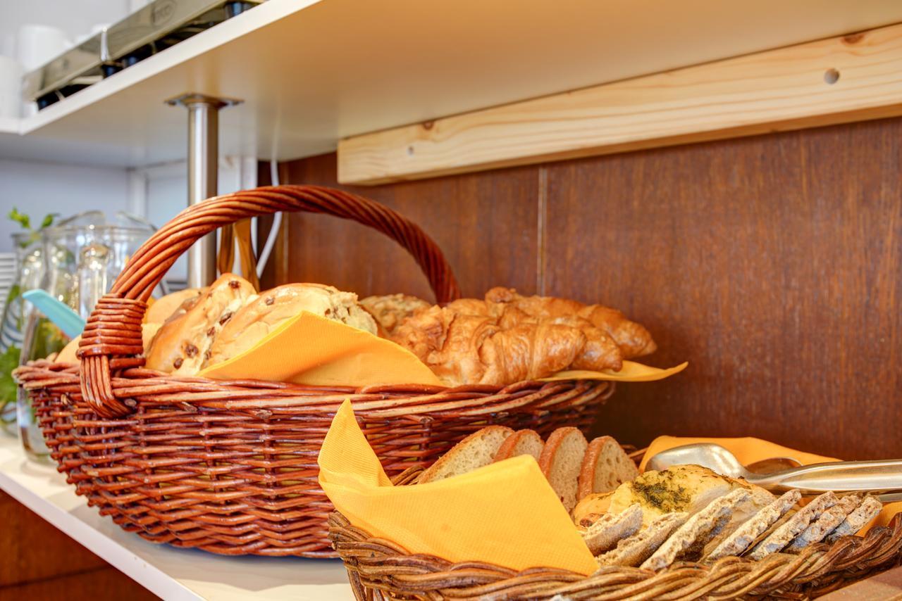 Hotel Elbinsel Free Parking Hamburg Ngoại thất bức ảnh