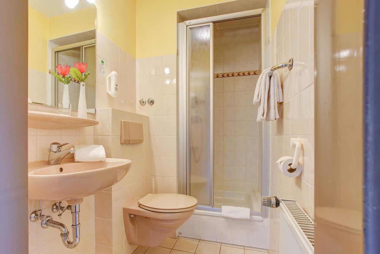 Hotel Elbinsel Free Parking Hamburg Ngoại thất bức ảnh