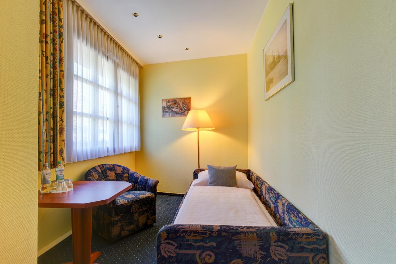 Hotel Elbinsel Free Parking Hamburg Ngoại thất bức ảnh