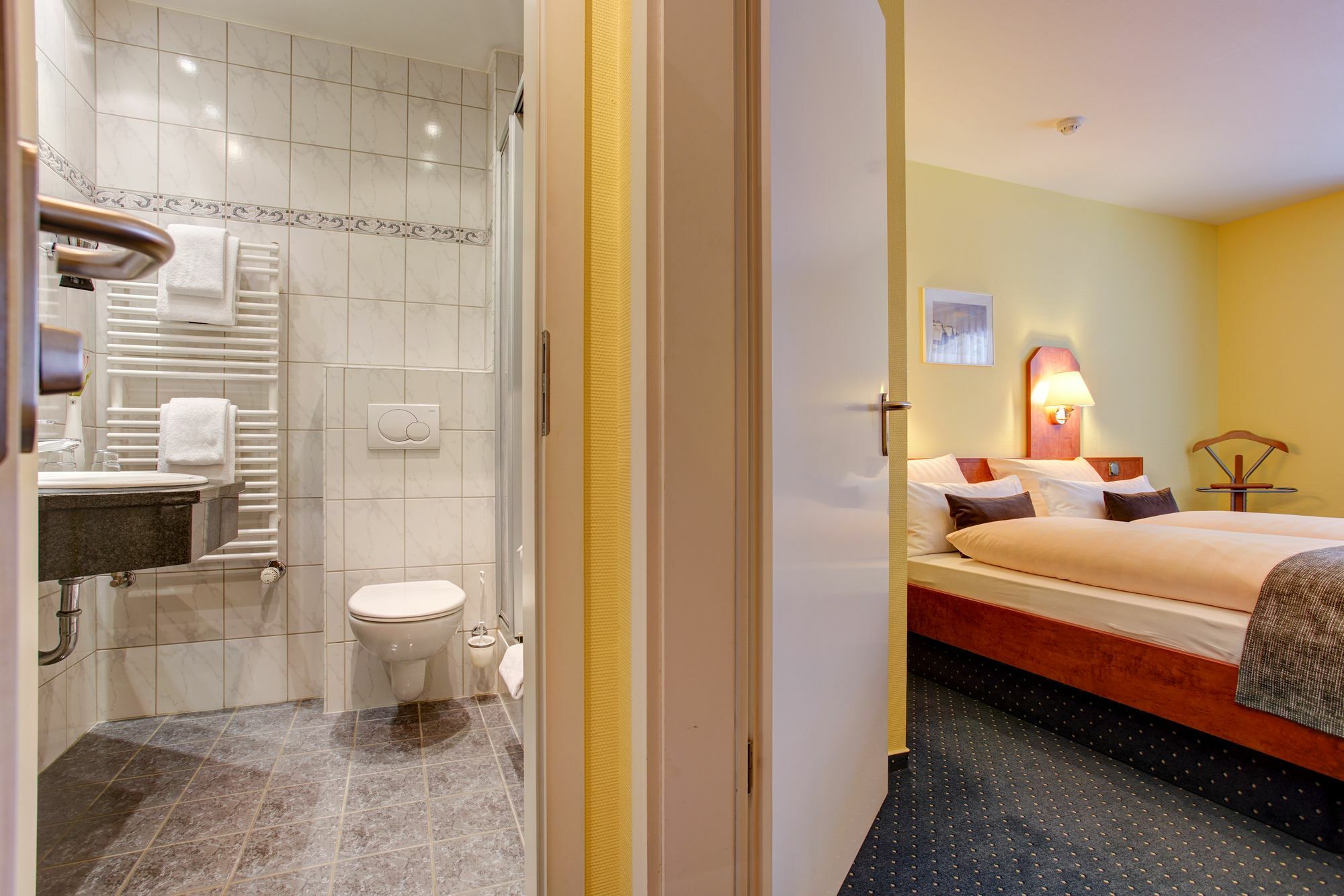 Hotel Elbinsel Free Parking Hamburg Ngoại thất bức ảnh